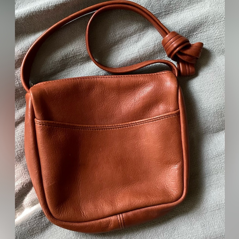 Sven warm brown leather bag
